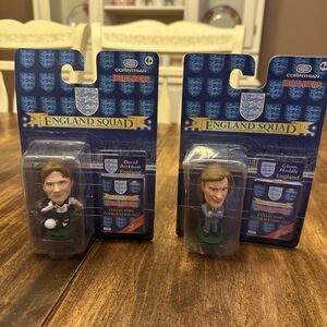 Corinthian Headliners England Squad David Beckham & Glenn Hoddle Figures